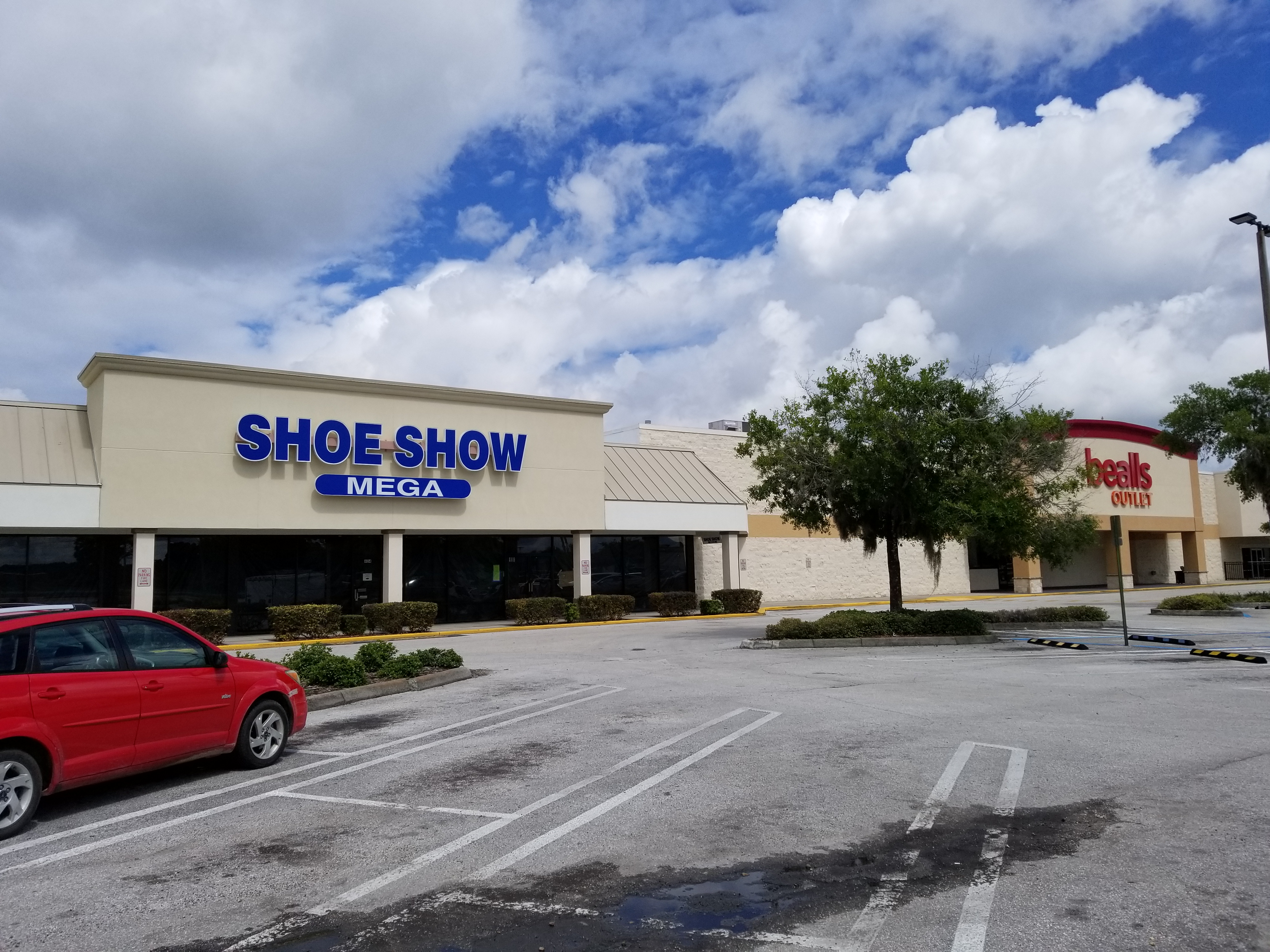 shoe show mega